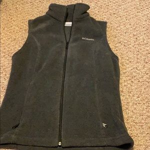 Columbia vest